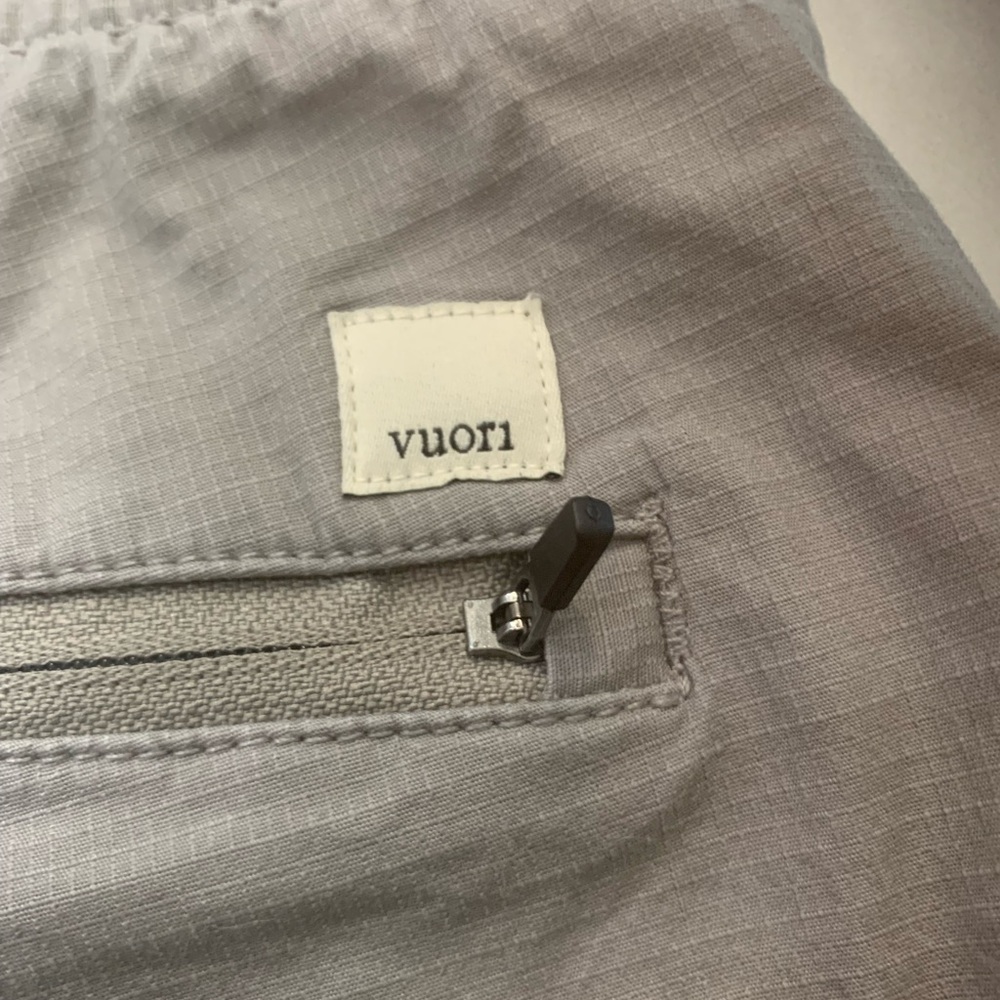 VUORI Performance Pants - Picture 2 of 11